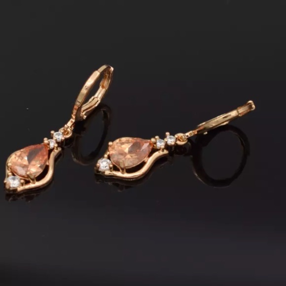 Clear Crystal Gold Stone Teardrop Hoop Earrings - Picture 4 of 7